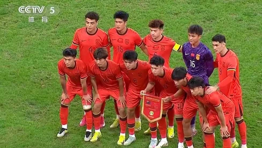 0-0爆冷！中国足球扬眉吐气，7分出线！大功臣却不是王钰栋