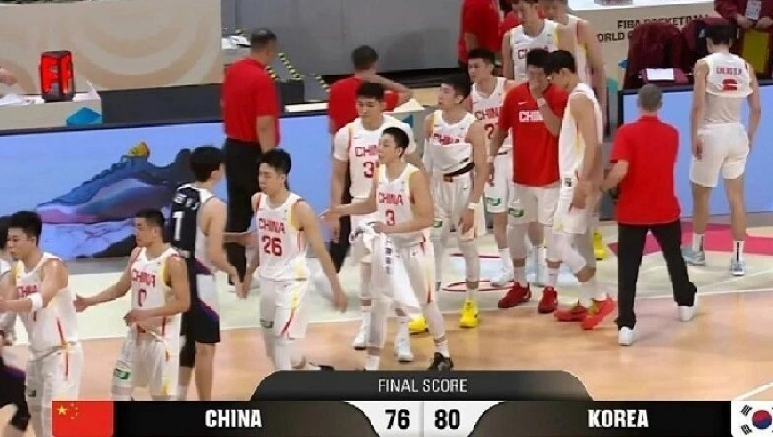 80-76！中国男篮开门黑！谢谢你，张镇麟！