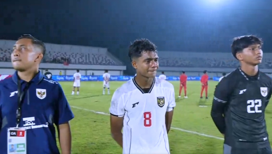 友谊赛变友尽赛！印尼U17球员惨败后爆哭，赵松源：下场继续努力