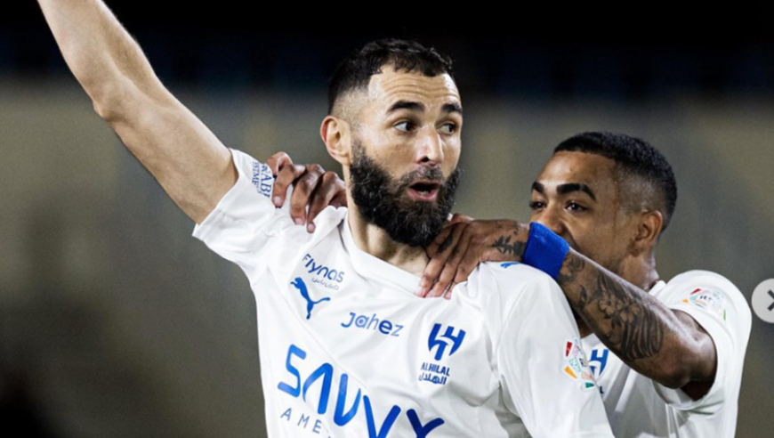 对手气得跳脚！回看本泽马脚后跟磕球戏耍破门，大师级射术