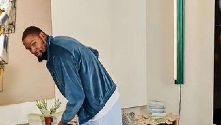 体坛记忆｜一年狂赚10亿，詹姆斯连续11年排名第一 