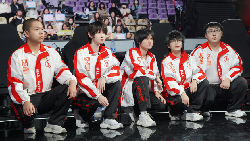 AG王朝为何陨落？zwy没研究明白，选手压力大，长生钟意一诺休息