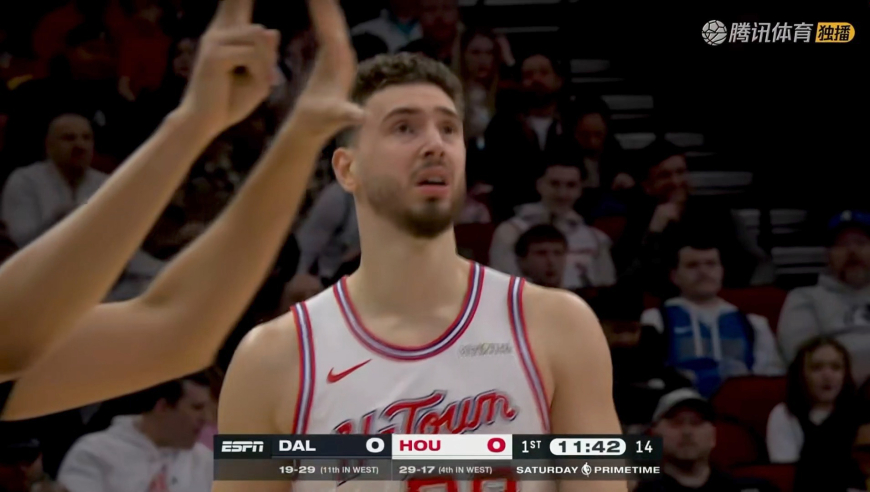 五大囧素材库！申京开局6中0回顾 篮下三不沾+扣篮扣飞