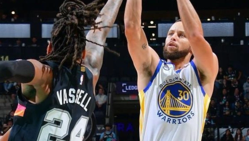 库里你太狠了！NBA尘封了80年的纪录，就这样被你打破了