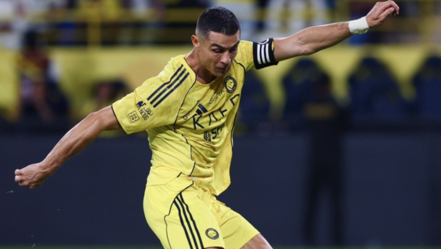 C罗曼联首球22年纪念日父子同时进球！延续传奇，离千球又近一步