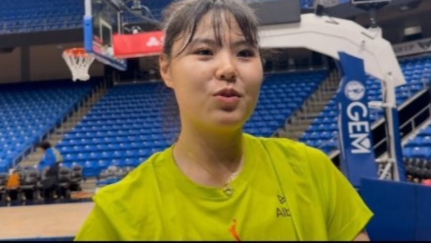 三分11中10！李月汝加盟飞翼后首次发声：和佩奇一起打球非常兴奋