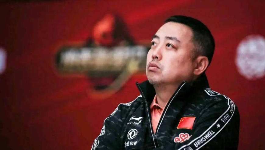 摔拍挑衅刘国梁！国乒三场横扫，以绝对实力教他做人｜体坛记忆