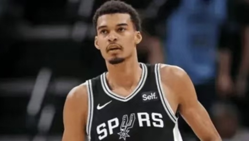 文班亚马你太狠了！NBA尘封了80年的纪录，就这样被你打破了