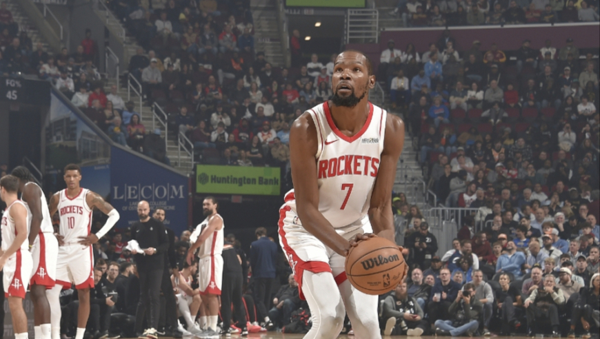 末节没得分！杜兰特20分集锦 三分硬解惨遭对手垫脚