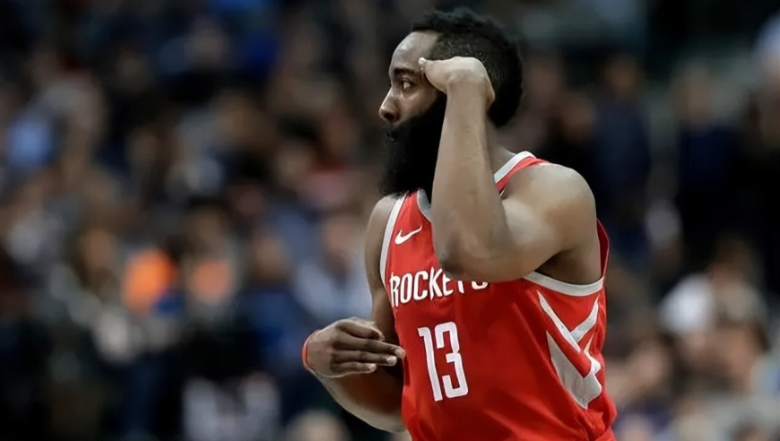 NBA赛场那些神预判：哈登回首掏最经典 詹姆斯传球声东击西