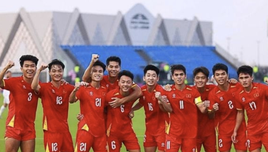 越南足球起飞！101分钟绝杀阿联酋+4连胜进U23亚洲杯4强 静候国足