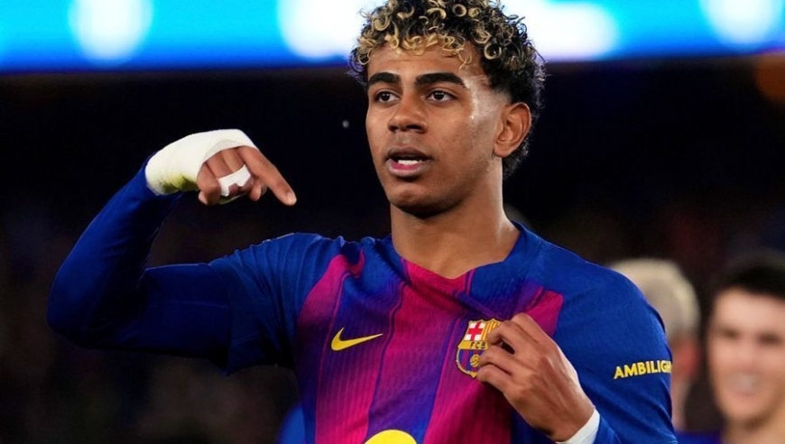 夯爆了！亚马尔首戴帽比肩梅西，生涯已造101球，18岁身价2亿欧