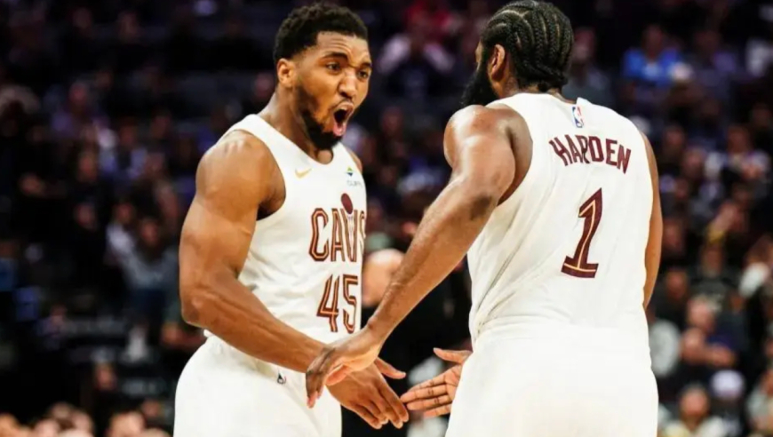 想激活谁就激活谁！哈登传球盘活全队 骑士成王炸组合？｜议去复盘