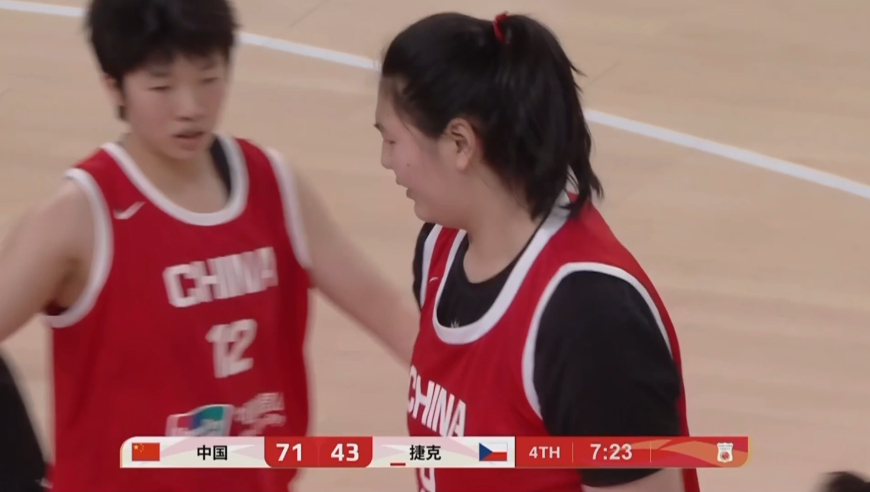 女姚明！张子宇对阵捷克队集锦：6分钟5中4轻松拿下八分诠释无敌
