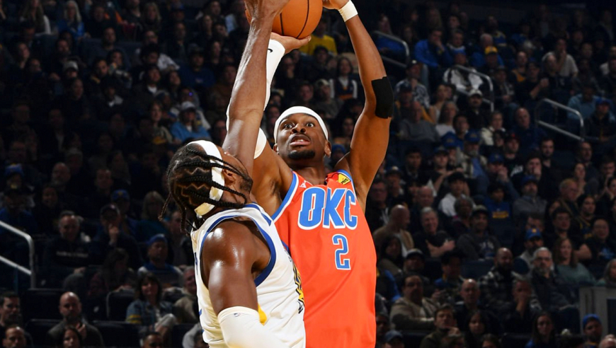 雷霆13连胜力擒勇士！亚历山大38分巴特勒伤退 小库里首秀7中6