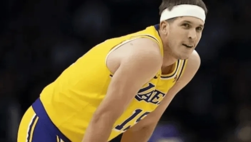 湖人惨败老鹰！全队散漫，东契奇艾顿出关键问题，没里弗斯真不行