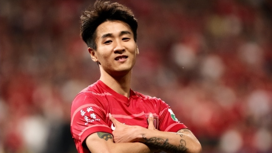 一场0：2让国足迎来喜讯，蓉城本土锋线王牌爆发，邵佳一喜得前场杀星