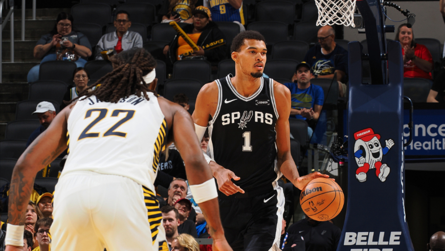14日NBA官方十佳球：文班亚马恐怖站扣 弗拉格快攻霸王劈扣