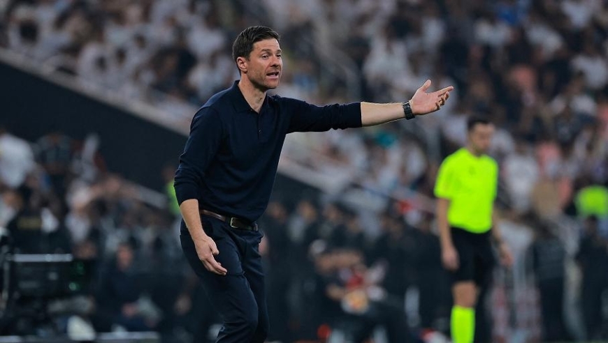 足坛一夜动态：皇马解雇阿隆索，C罗遭遇三连败，利物浦新年首胜