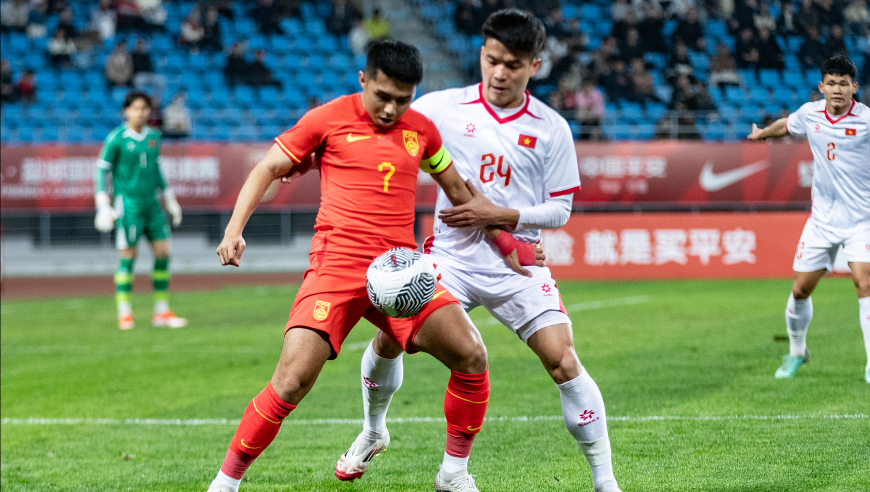 中国U22男足VS越南首发：拜合拉木、王博豪搭档锋线，汪士钦坐镇后防