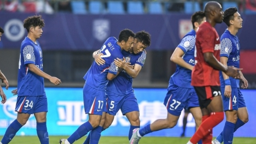 中超：申花2-1亚泰，朱辰杰特谢拉破门，路易斯染黄缺战国安