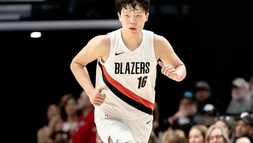 杨瀚森连续3场获稳定时间！开拓者慢下来，才是他的机会