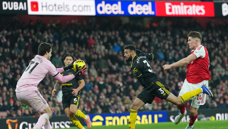 枪手浪了，主场金身没了，英超让冠大戏又来了