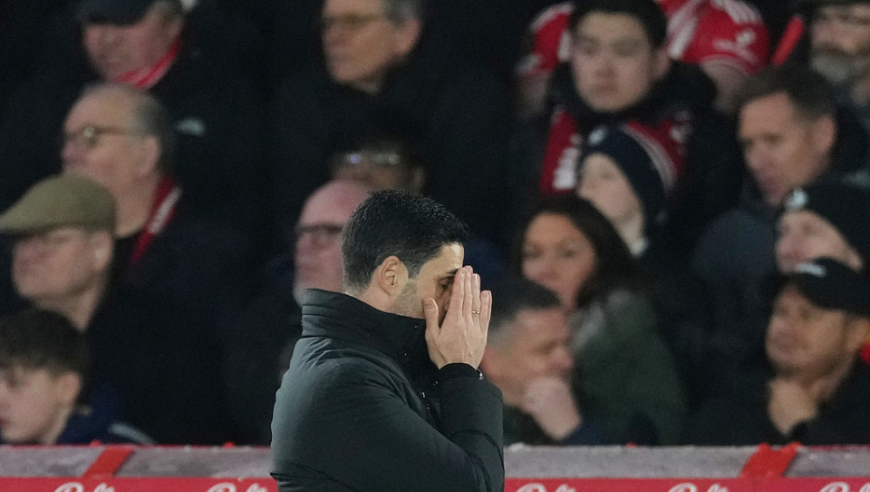 54岁埃梅里狂喜？阿森纳2连平+曼城溃败！本轮赢球=升第2，距榜首4分