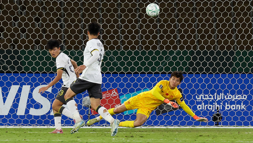 切尔西球探关注李昊！5场零封，28次扑救，他几乎锁定赛事MVP！