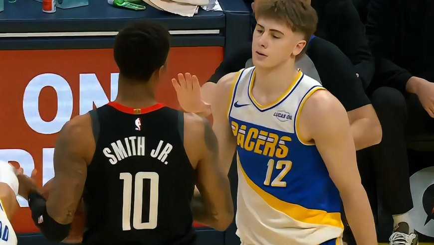 打出火药味了！火箭小贾巴里与弗菲抢球爆发冲突 随后步行者打停火箭