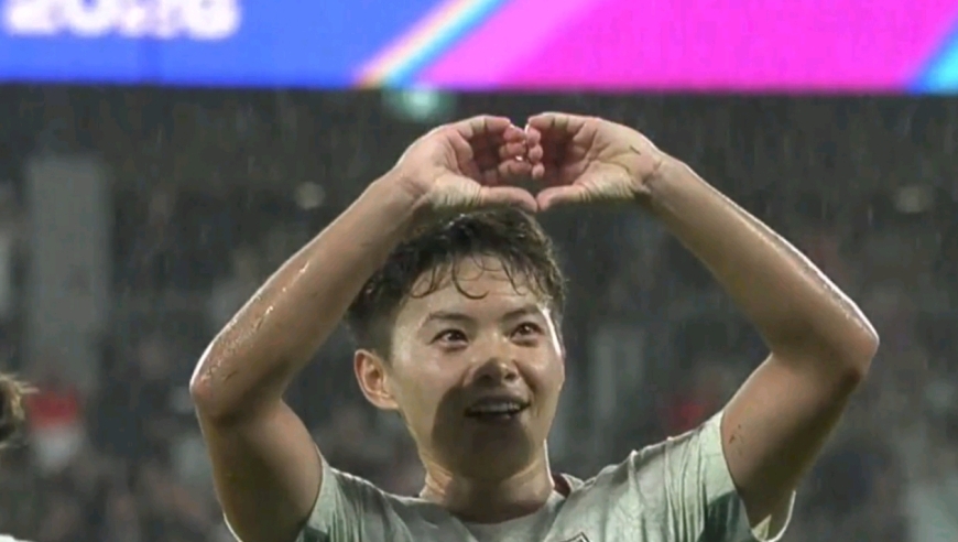 2-1！中国女足亚洲杯时隔20年再胜朝鲜，霸气锁定小组头名+避开东道主