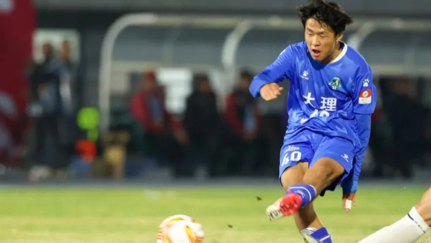 过于自信致输球！滇超点球大战大理全员秀脚法：勺子点球两度巧射打飞