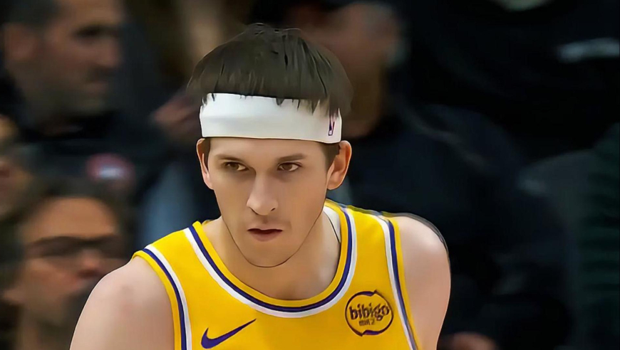 对轰！湖人猛龙首节一分钟时间对轰11分 里夫斯与艾顿太默契