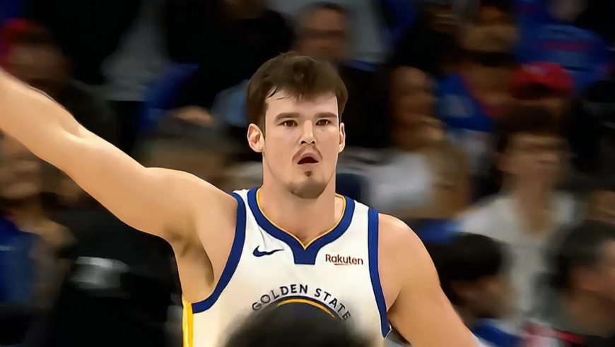 打疯了！完全残阵勇士被碾压一整场 但末节两分钟轰10-2反超76人