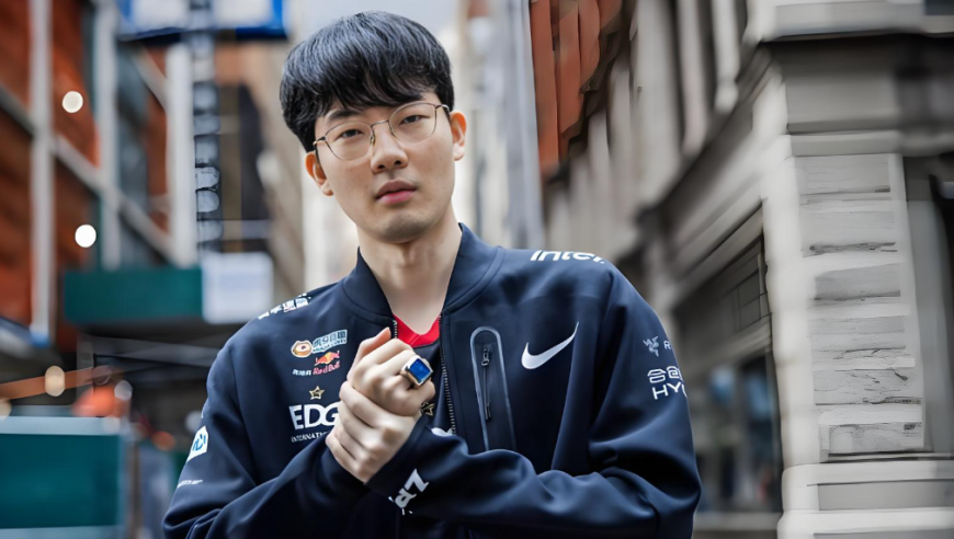 雷竞技资讯：JDG老板官宣Viper加入BLG！买Xun踢走Elk组银河战舰