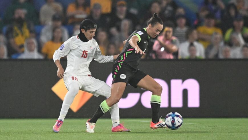 女足亚洲杯八强定2席！澳大利亚横扫伊朗，中国女足再1分晋级