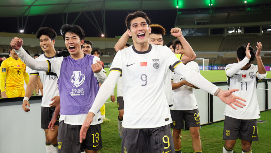 唱衰U23国足6天后，董方卓自抽嘴巴：我们也能踢传控！这场看到未来