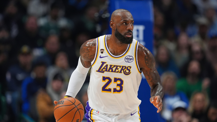 【球星】詹姆斯vs独行侠集锦 全场砍下17+8+5末节11分完成逆转