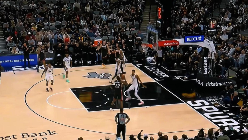 勇士后悔了没？热火维金斯vs马刺24分：单挑文班展现状元天赋