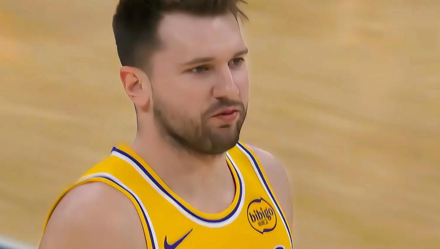 首节之王！东契奇vs黄蜂首节单节19分集锦：强投三分与2+1无所不能