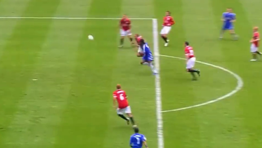 体坛记忆｜世界足坛名场面之魔兽-德罗巴篇，你见证过哪一个？