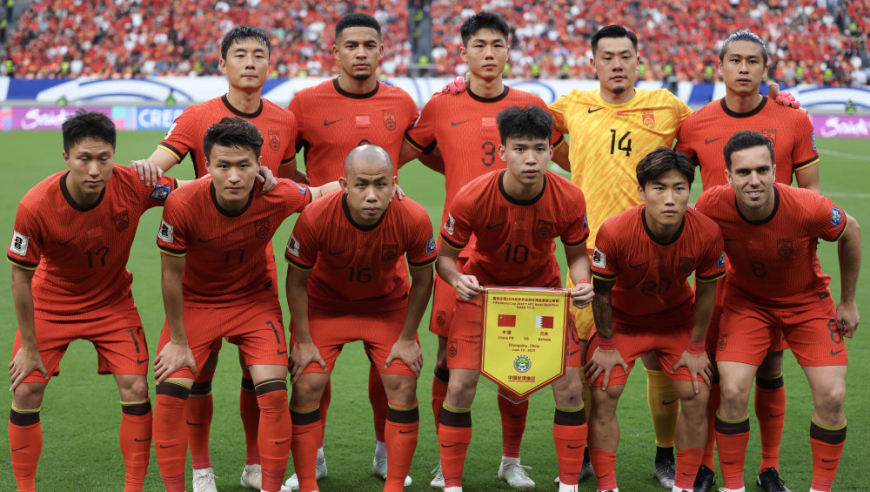 国足官宣！归化独苗提前告别国家队，重庆22岁新星递补，将战库拉索+喀麦隆