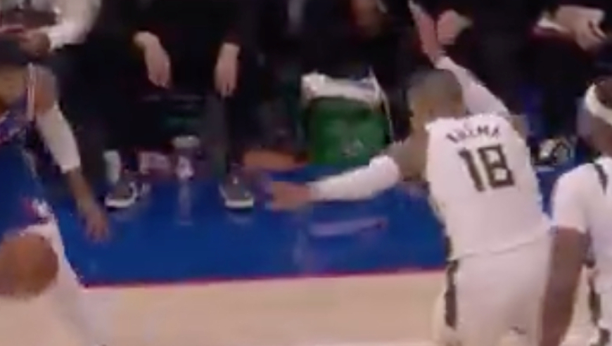 32+5+5+9记3分！回来了！我们阿治回来了，76人做梦都不敢想啊