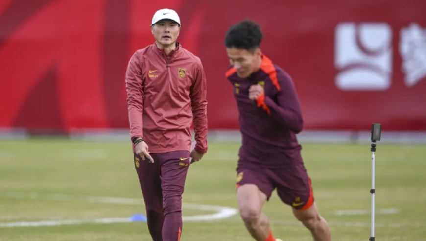 热身：国足8分钟2球2-2乌兹，林良铭点射谢文能破门，最后连丢2球