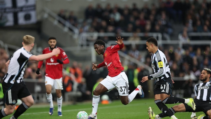 随着曼联1-2,曼城2-2,阿森纳1-0,切尔西4-1,英超最新积分榜出炉