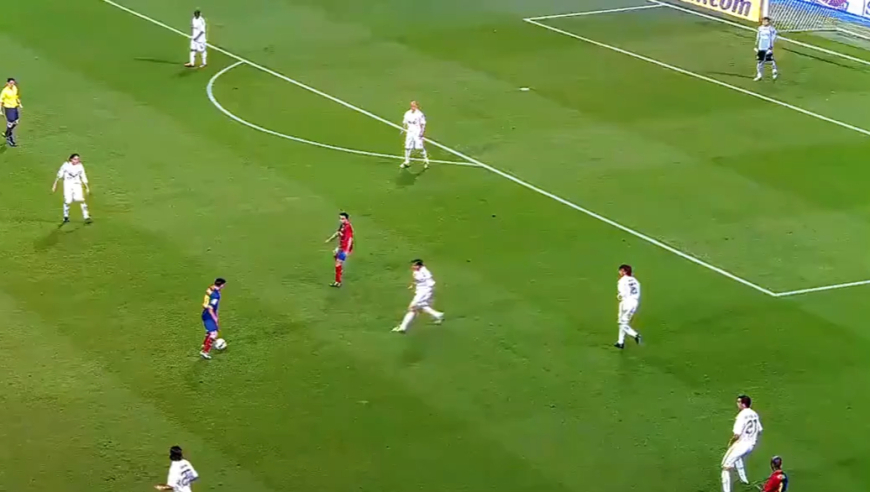 梦三巴萨极致传控狂虐皇马，梅西领衔梦三巴萨狂胜皇马 ｜体坛记忆