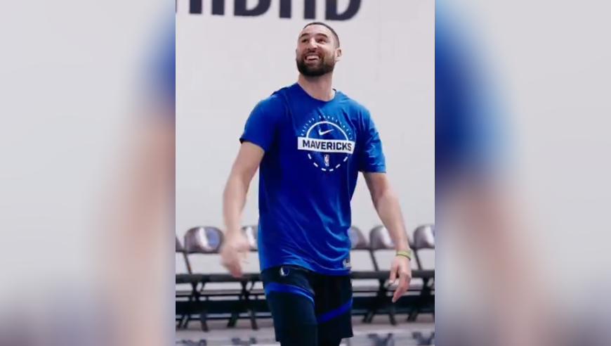 底角三分弹无虚发！克莱最新训练视频：笑容满面心情不错