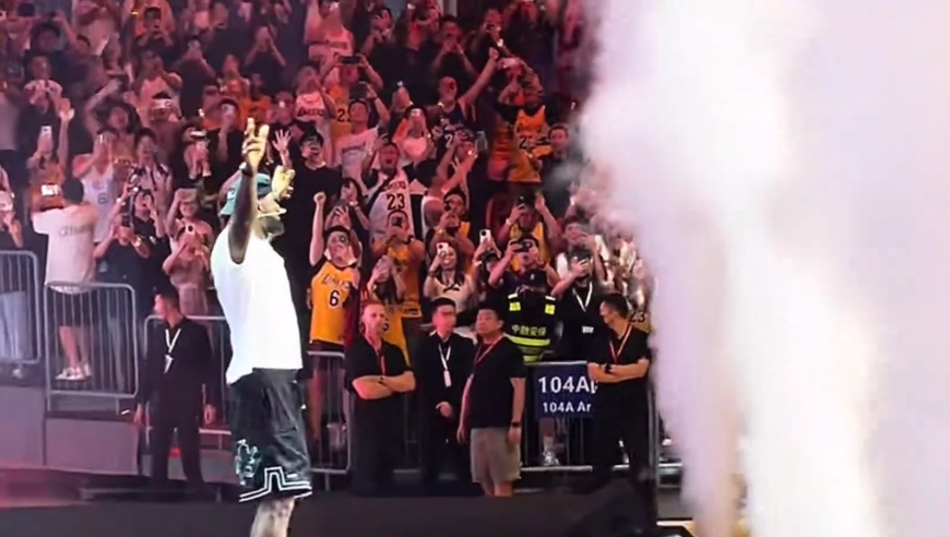 很多人说他是NBA最精明的商人，但中国行的门票他却一分不要钱