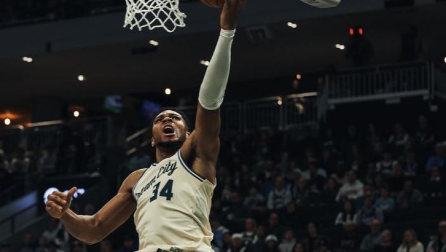 字母哥26+7+4波特空砍30分，米德尔顿手刃旧主，奇才16分逆转雄鹿