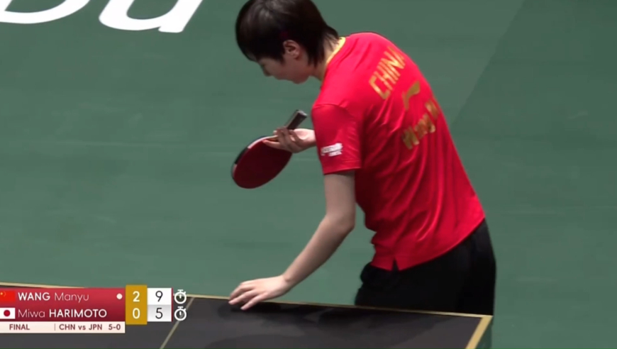 太强了！慢镜还原王曼昱3-0打爆张本美和赢球时刻，美和快哭了